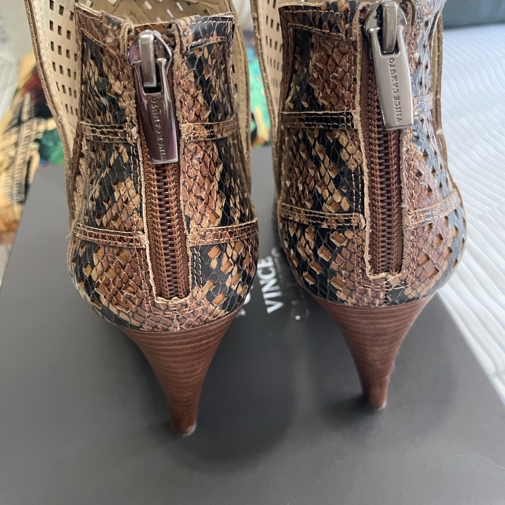 Shoes - Picture 2 of 3